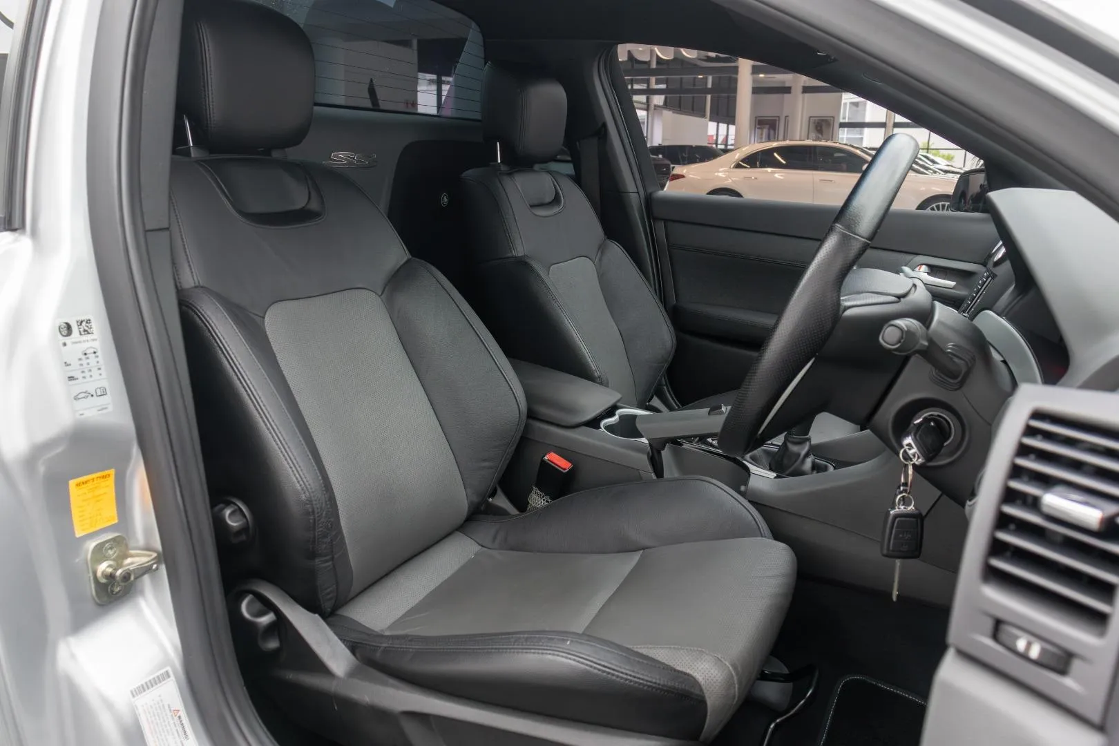 2011 Chevrolet Lumina Ute SSV, photo 8 of 11