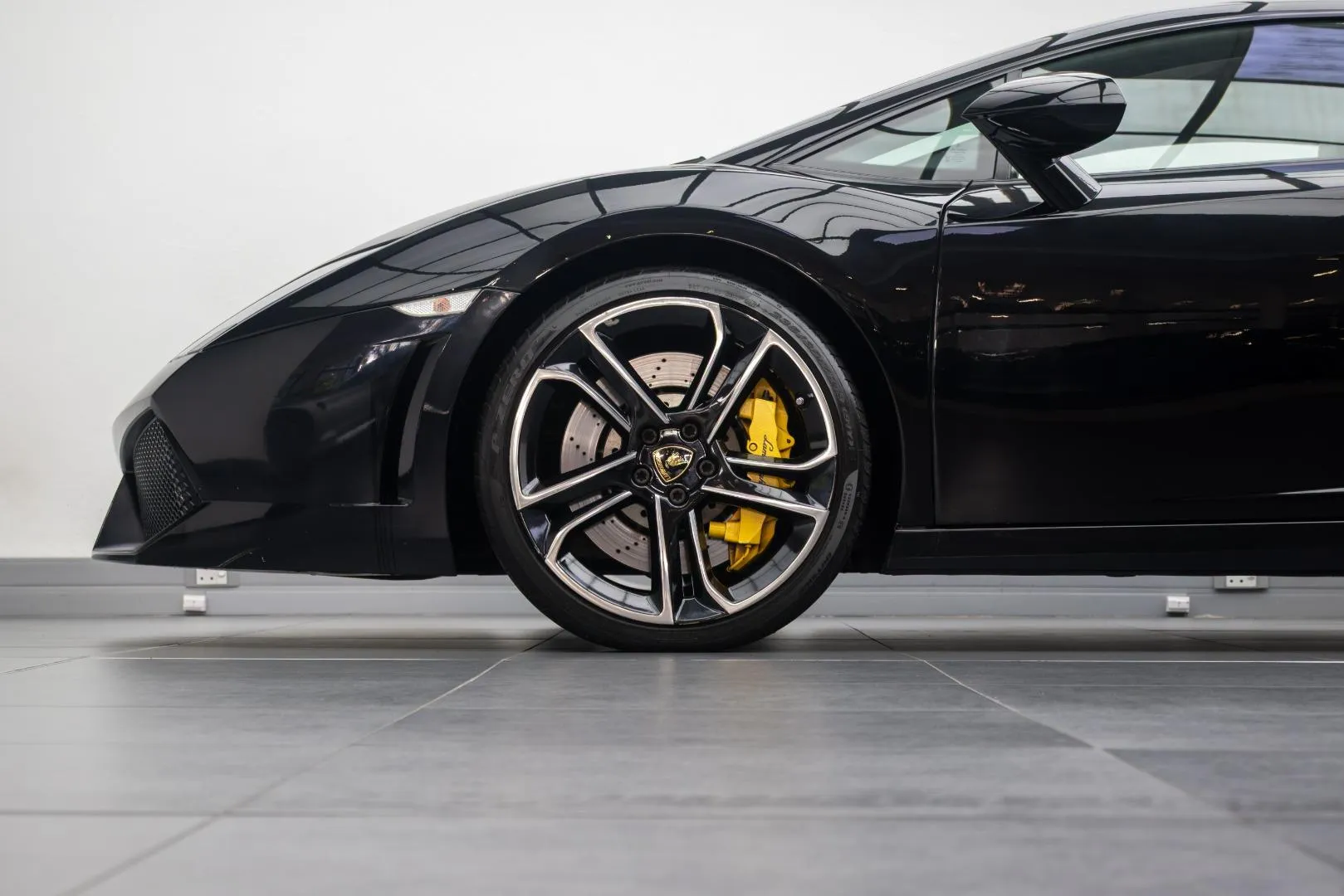 2012 Lamborghini Gallardo LP550-2, photo 10 of 11