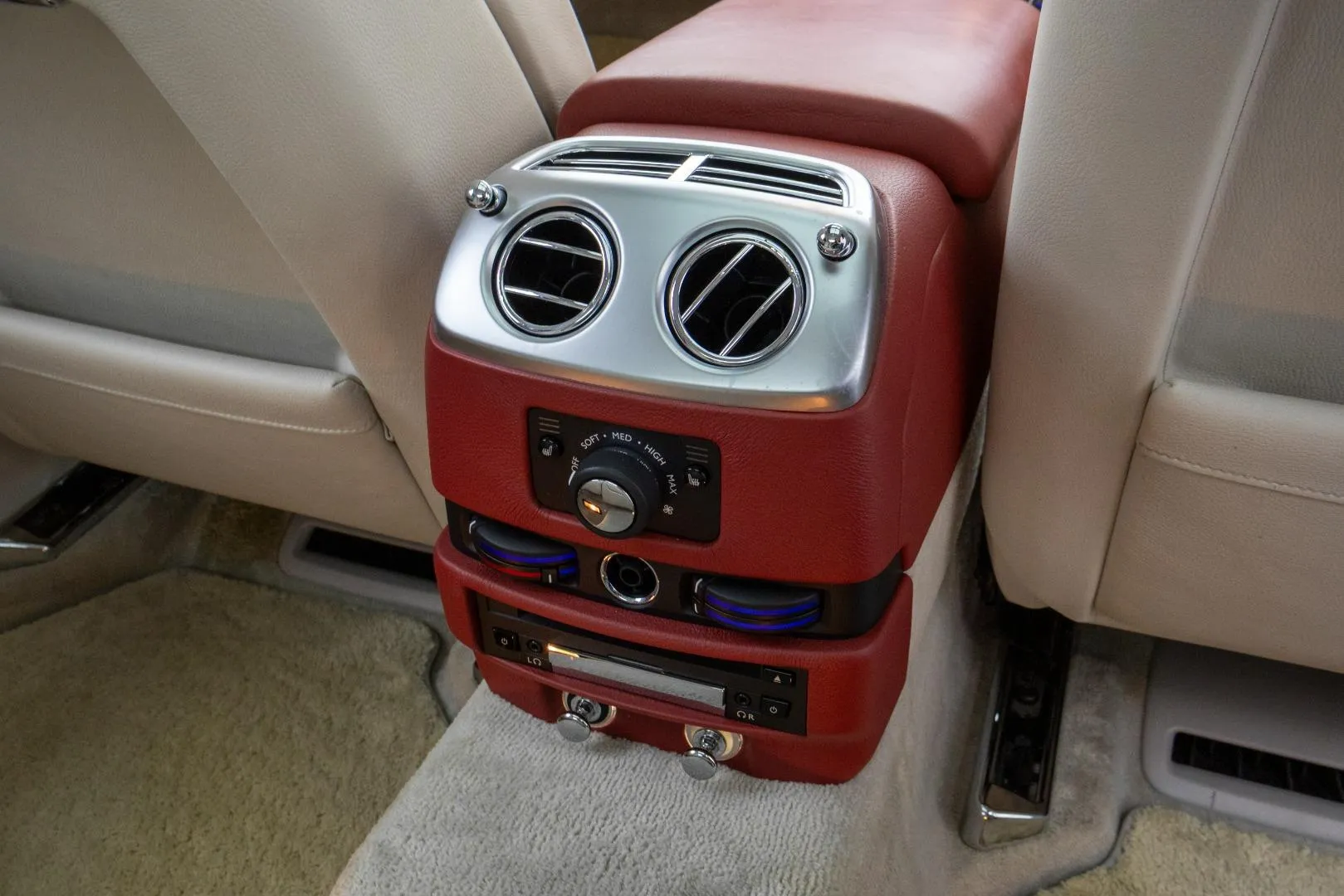 2012 Rolls-Royce Ghost 6.6L, photo 12 of 17