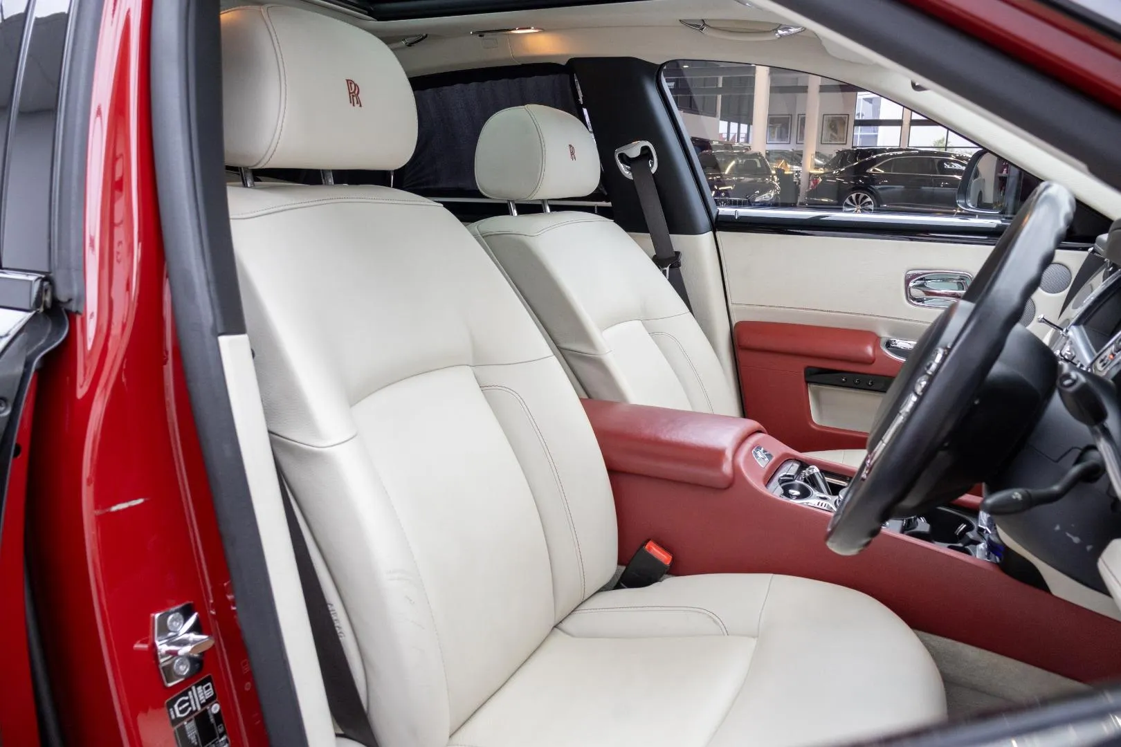 2012 Rolls-Royce Ghost 6.6L, photo 8 of 17