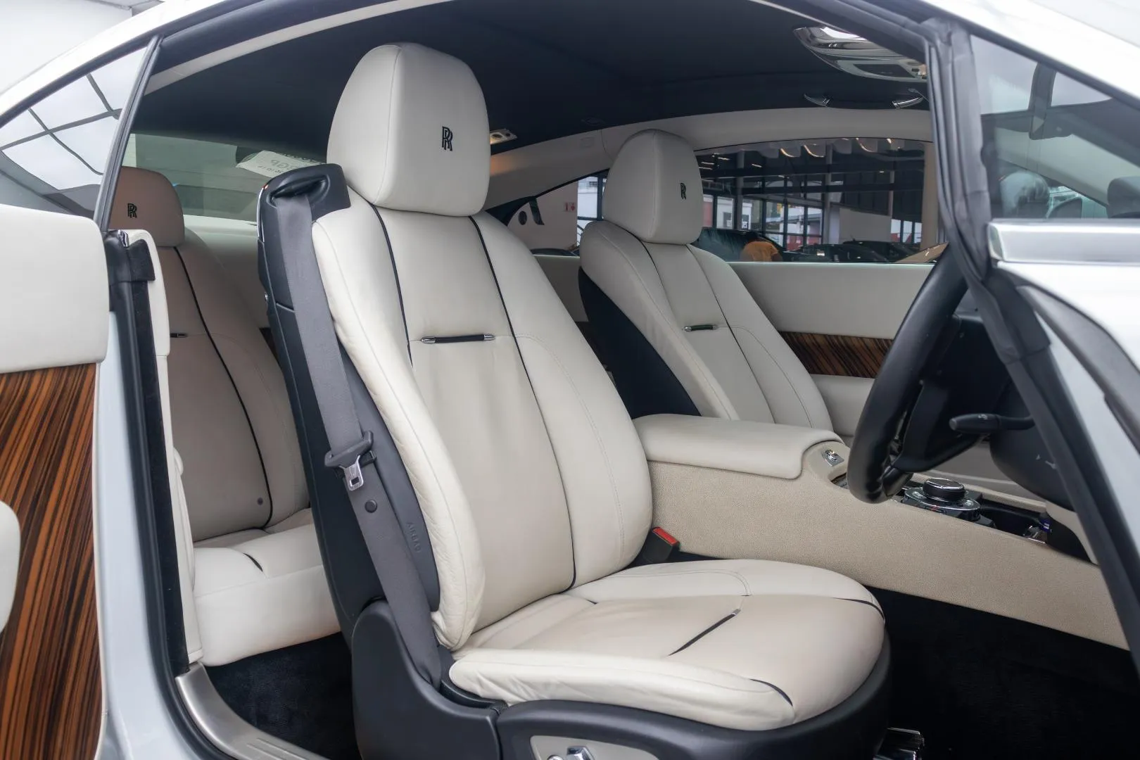2015 Rolls-Royce Wraith V12 Coupe, photo 8 of 12