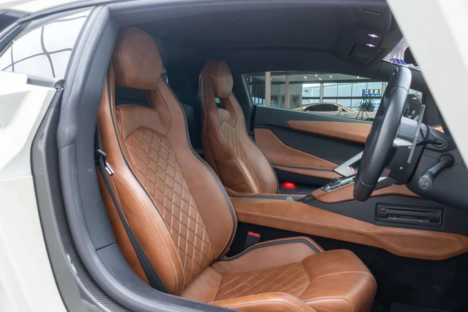 2017 Lamborghini Aventador S Coupe, photo 13 of 18