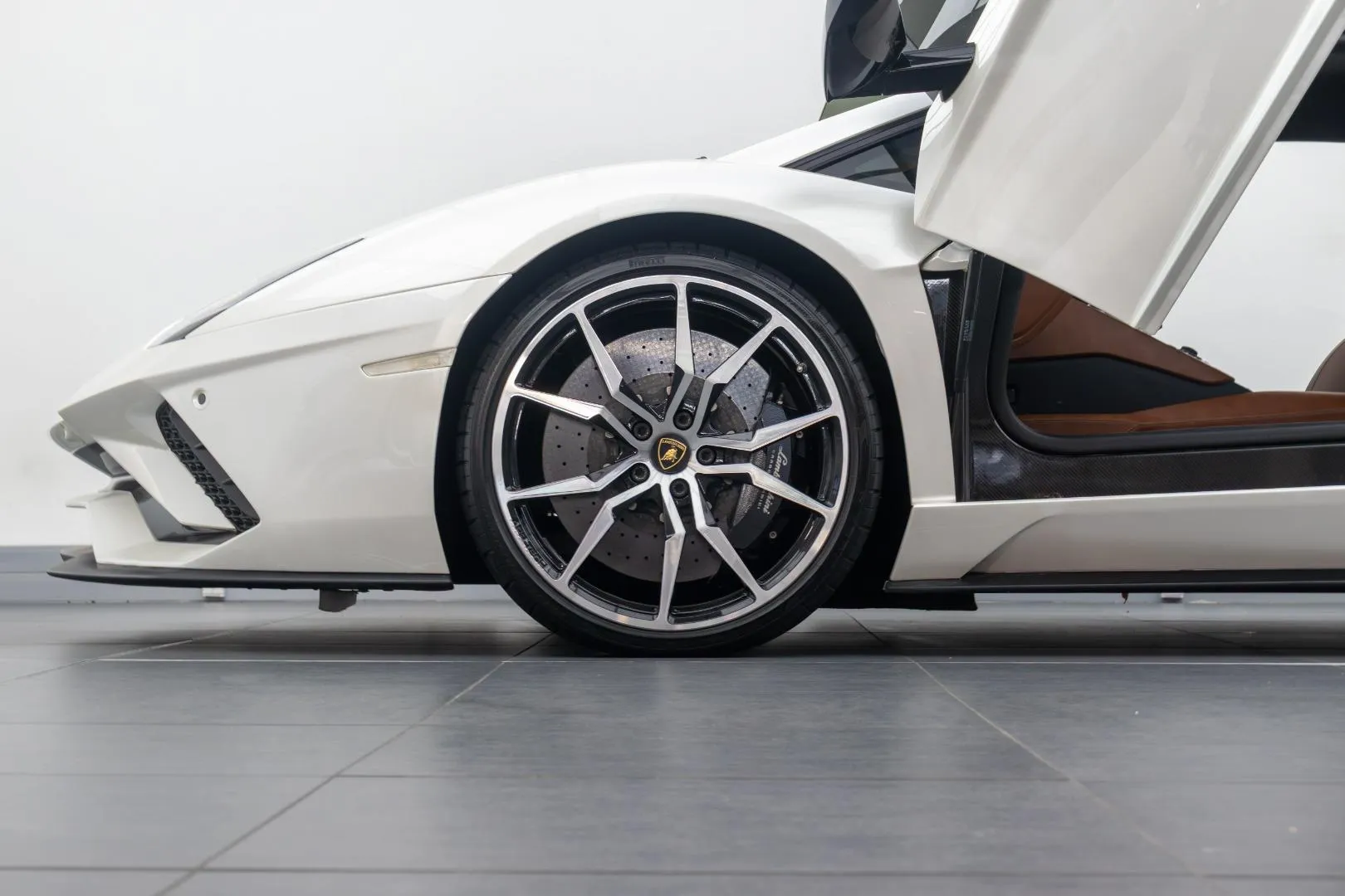 2017 Lamborghini Aventador S Coupe, photo 17 of 18