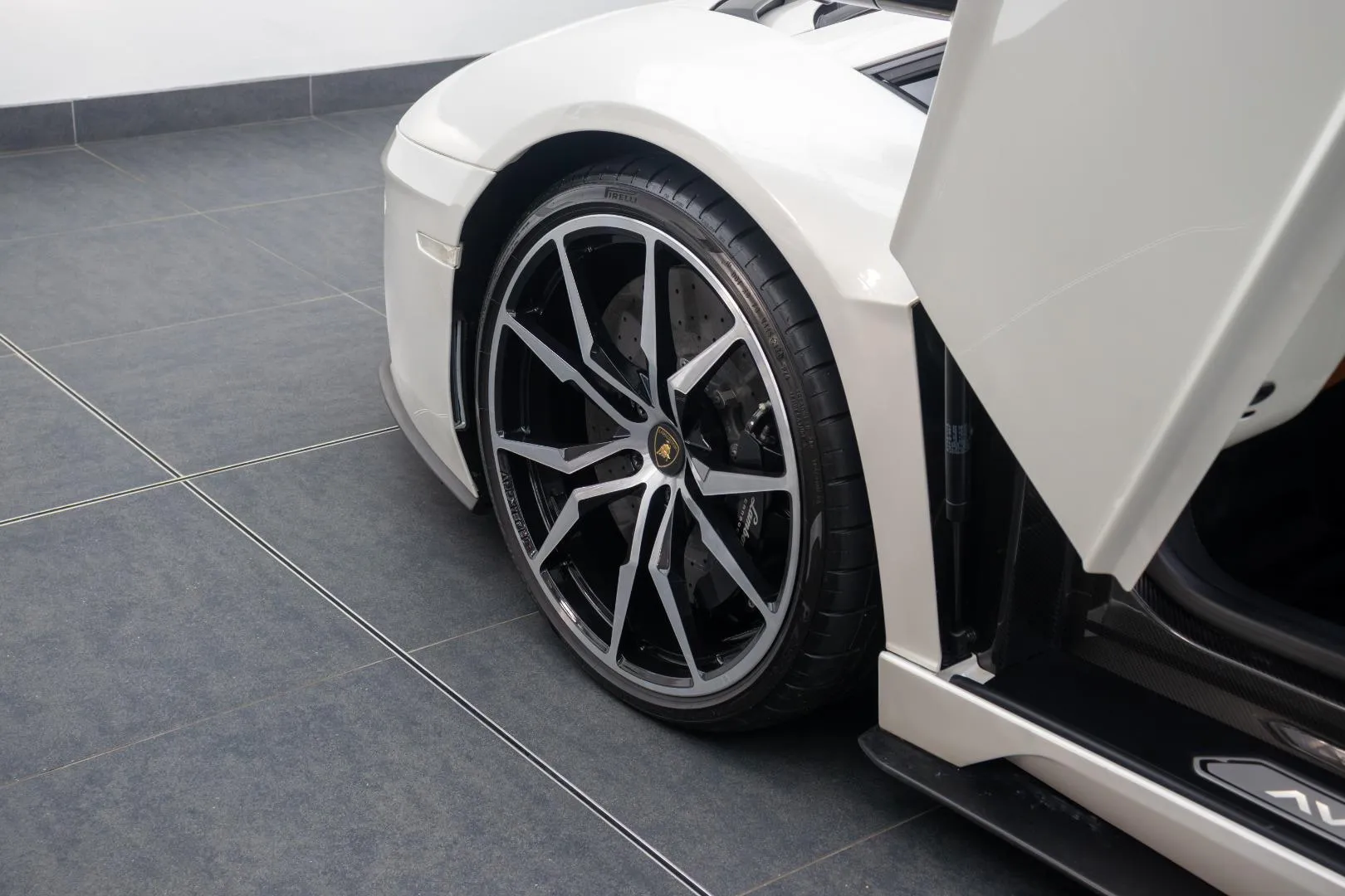 2017 Lamborghini Aventador S Coupe, photo 18 of 18