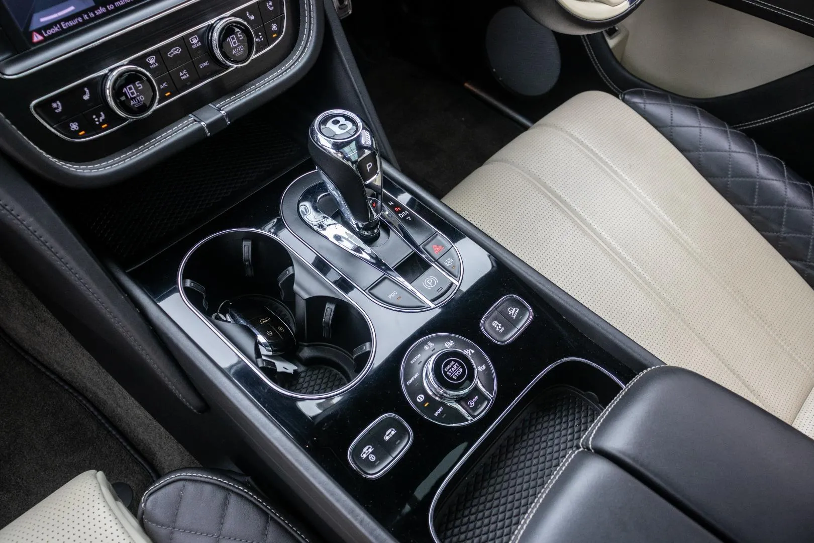 2018 Bentley Bentayga V8, photo 11 of 18