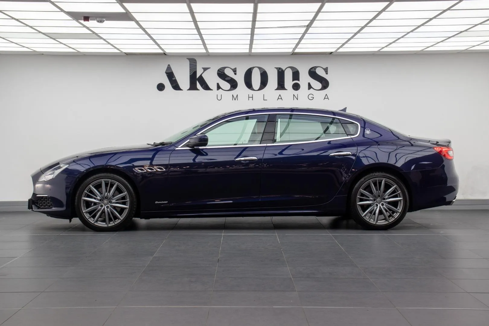 2019 Maserati Quattroporte Diesel GranLusso, photo 2 of 13