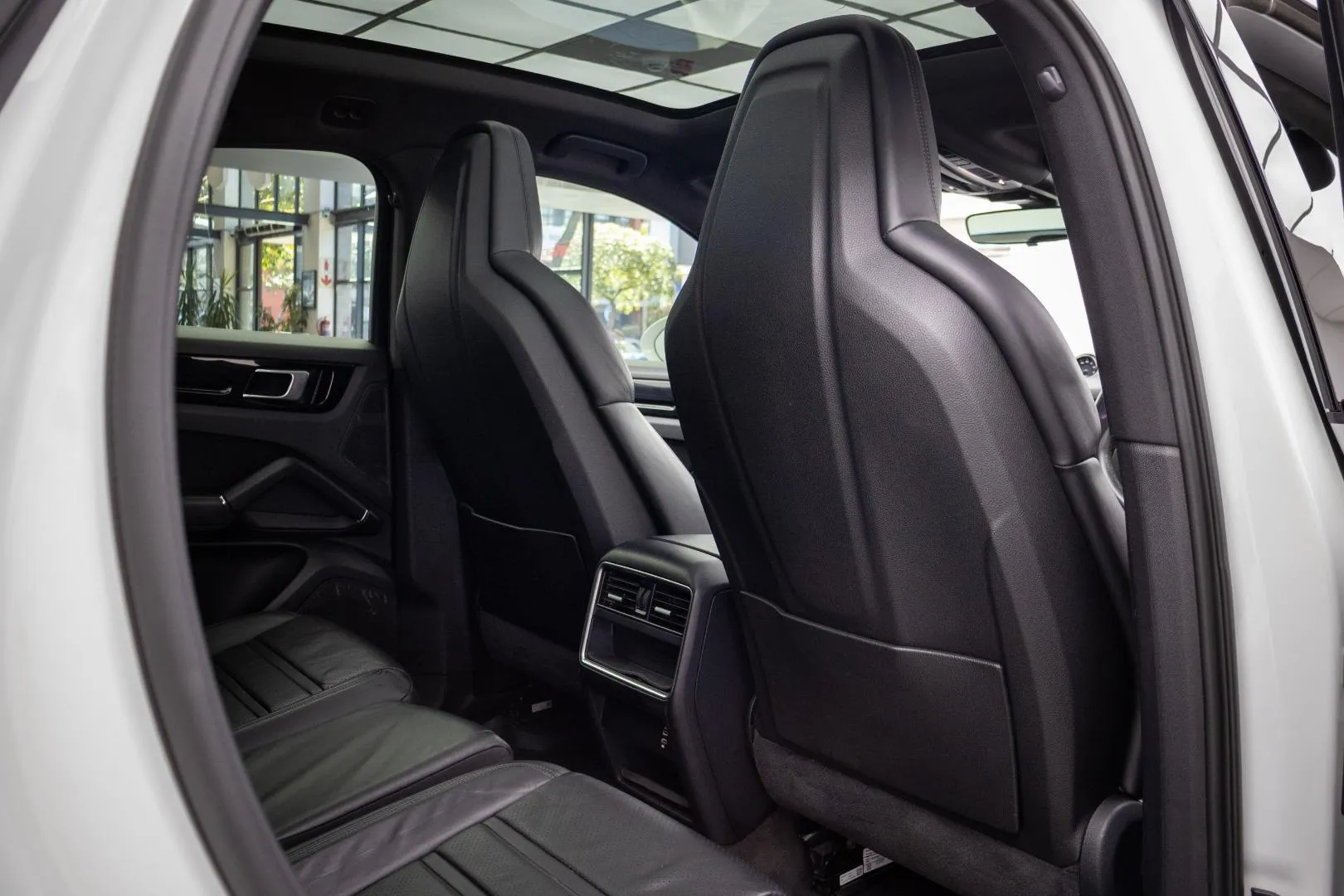 2020 Porsche Cayenne S Coupe, photo 10 of 13