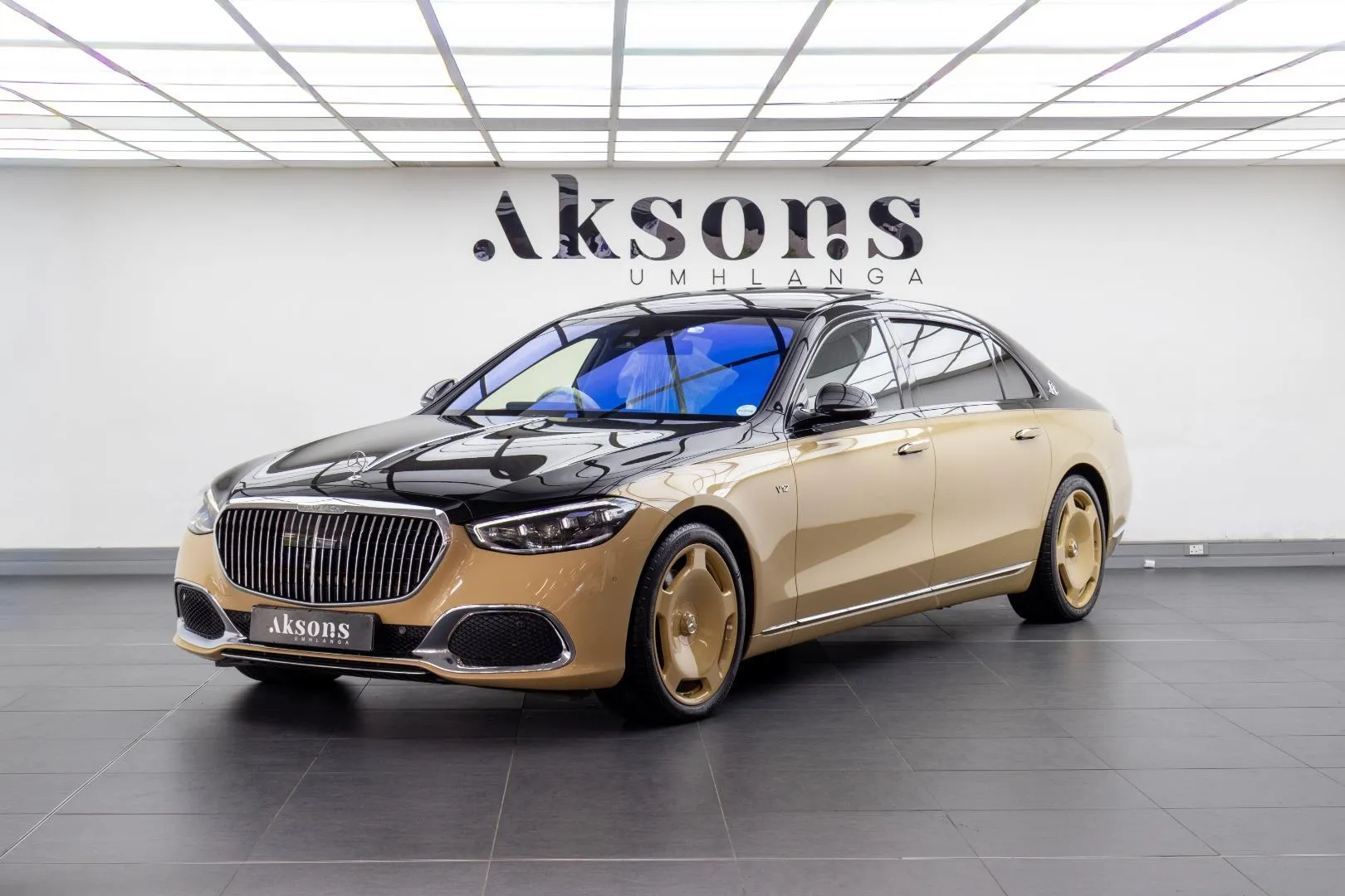 2022 Mercedes-Maybach S-Class S580, photo 1 of 23