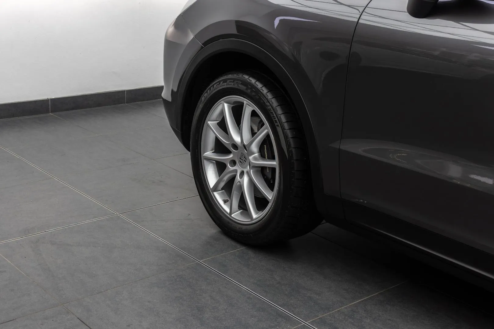 2022 Porsche Cayenne Coupe, photo 11 of 13