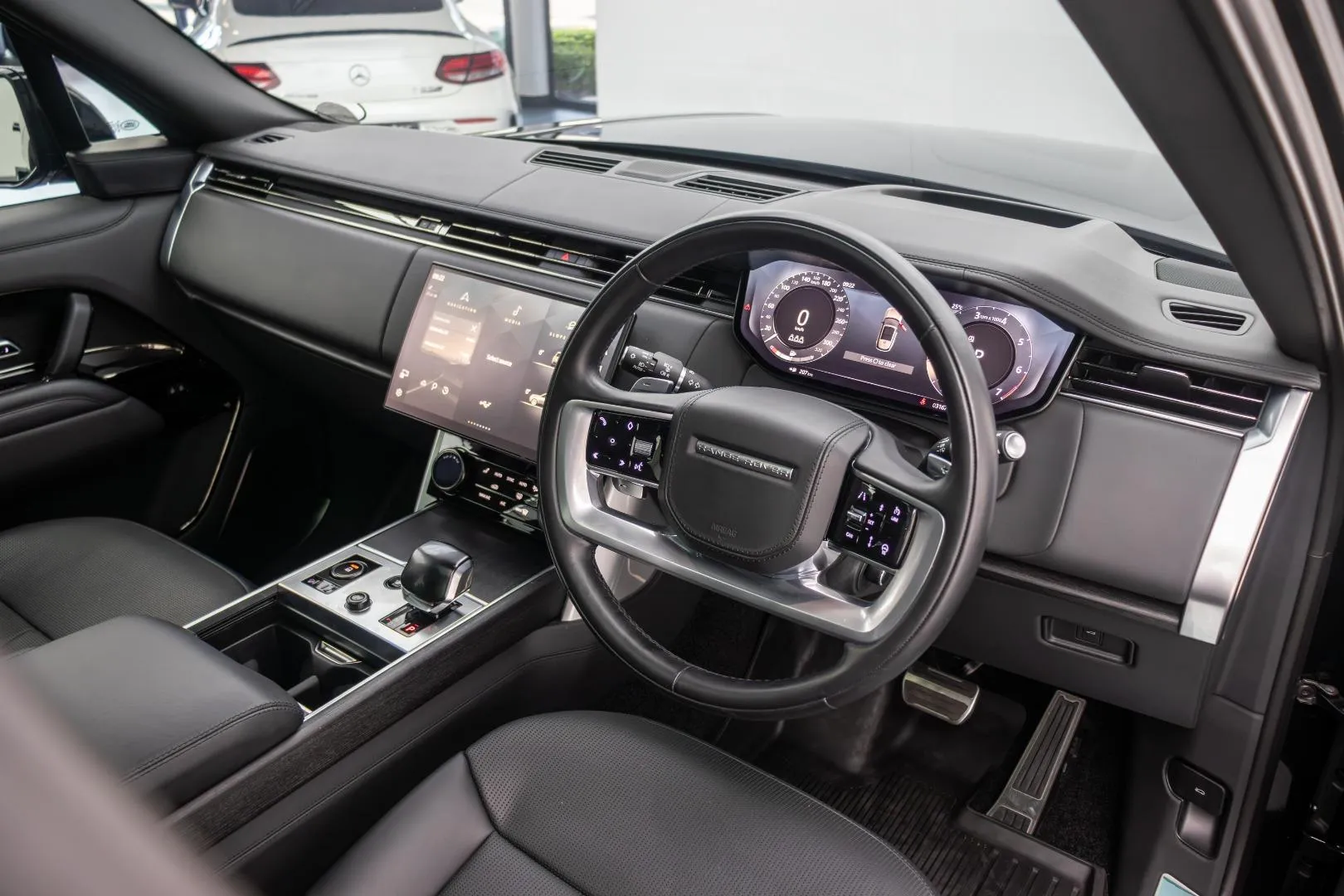 2023 Land Rover Range Rover P530 SV, photo 7 of 14