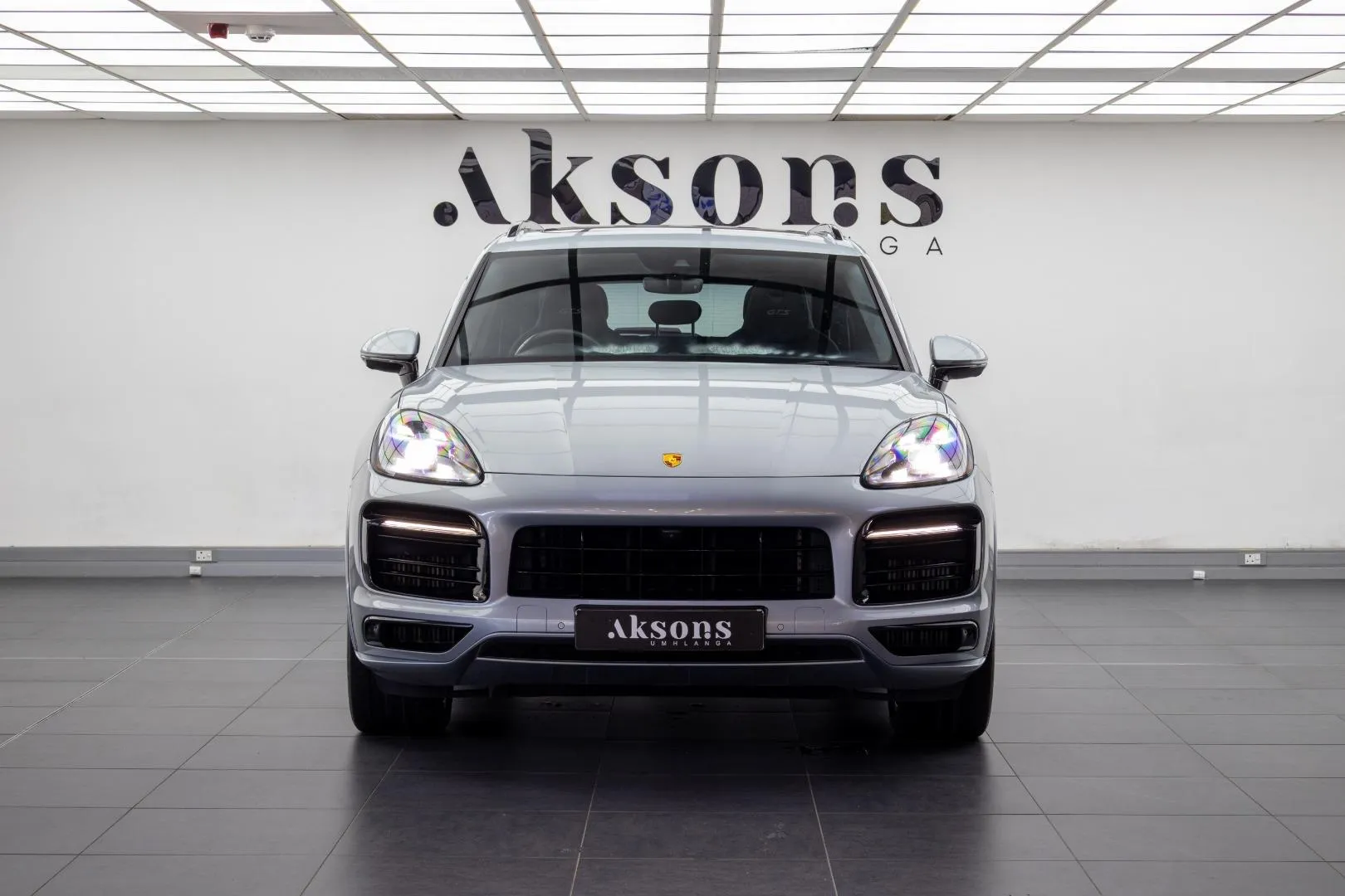2023 Porsche Cayenne GTS, photo 4 of 13