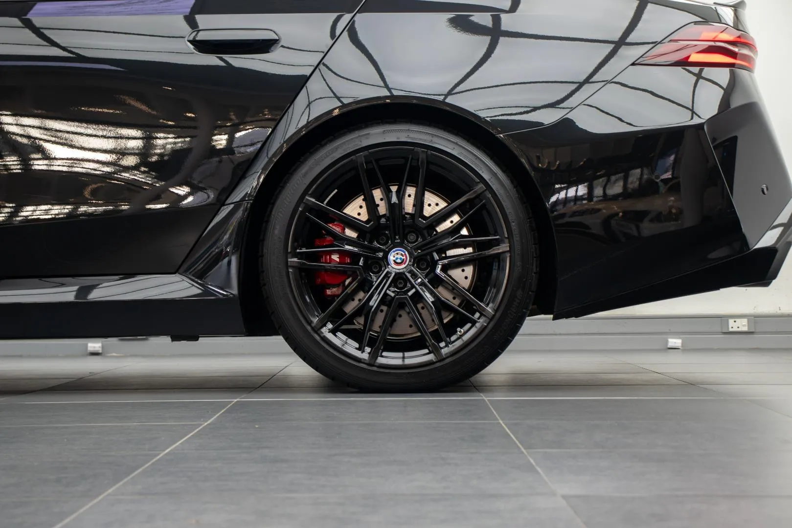 2025 BMW M5 M5, photo 14 of 14